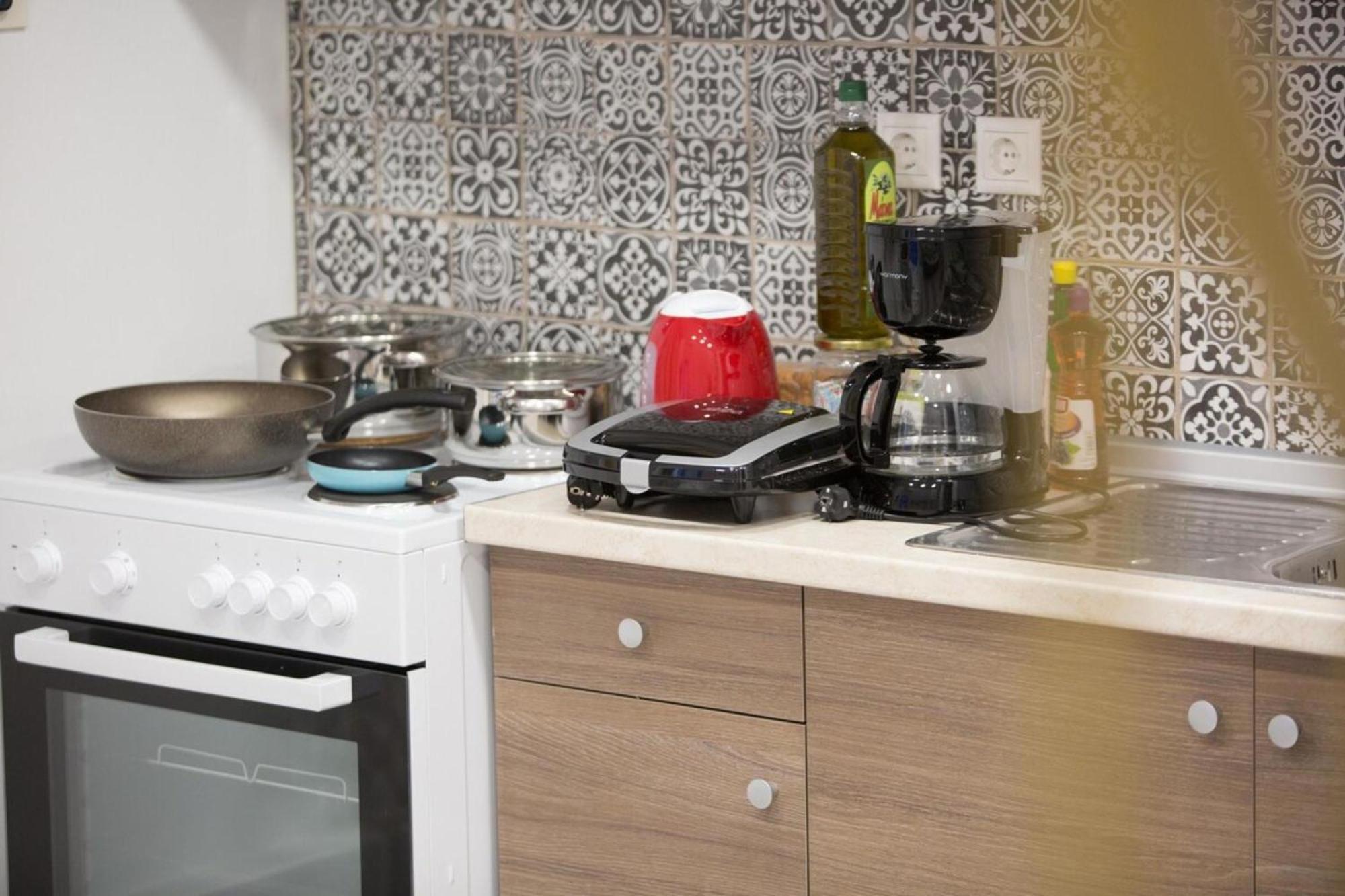 Aimou Studio'S Apartment'S Пирея Екстериор снимка