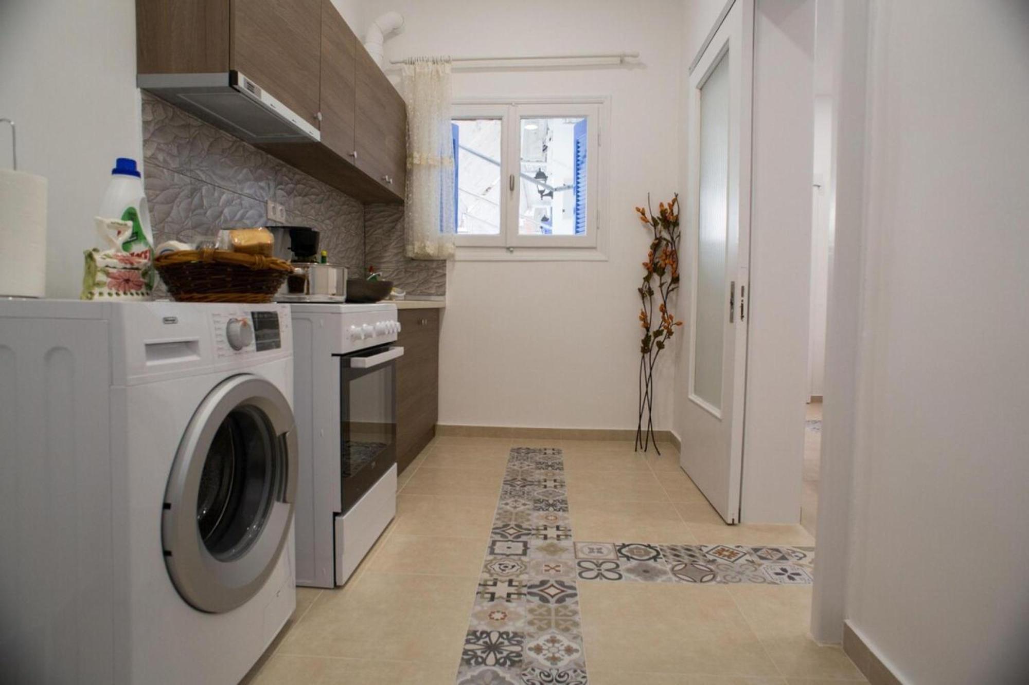 Aimou Studio'S Apartment'S Пирея Екстериор снимка