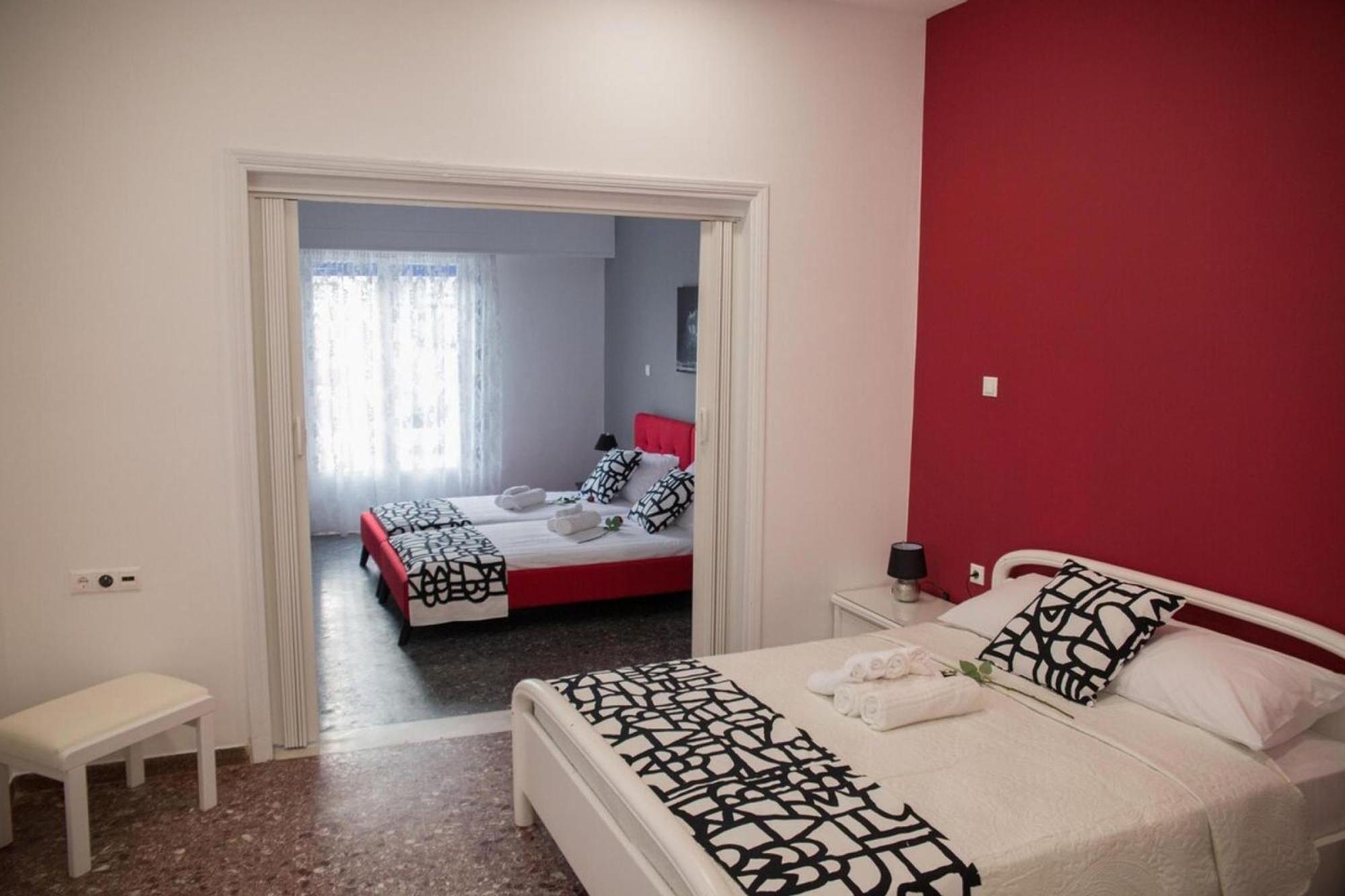 Aimou Studio'S Apartment'S Пирея Екстериор снимка