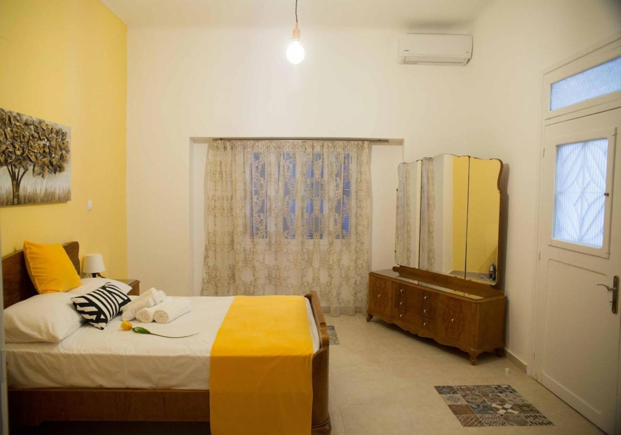 Aimou Studio'S Apartment'S Пирея Екстериор снимка